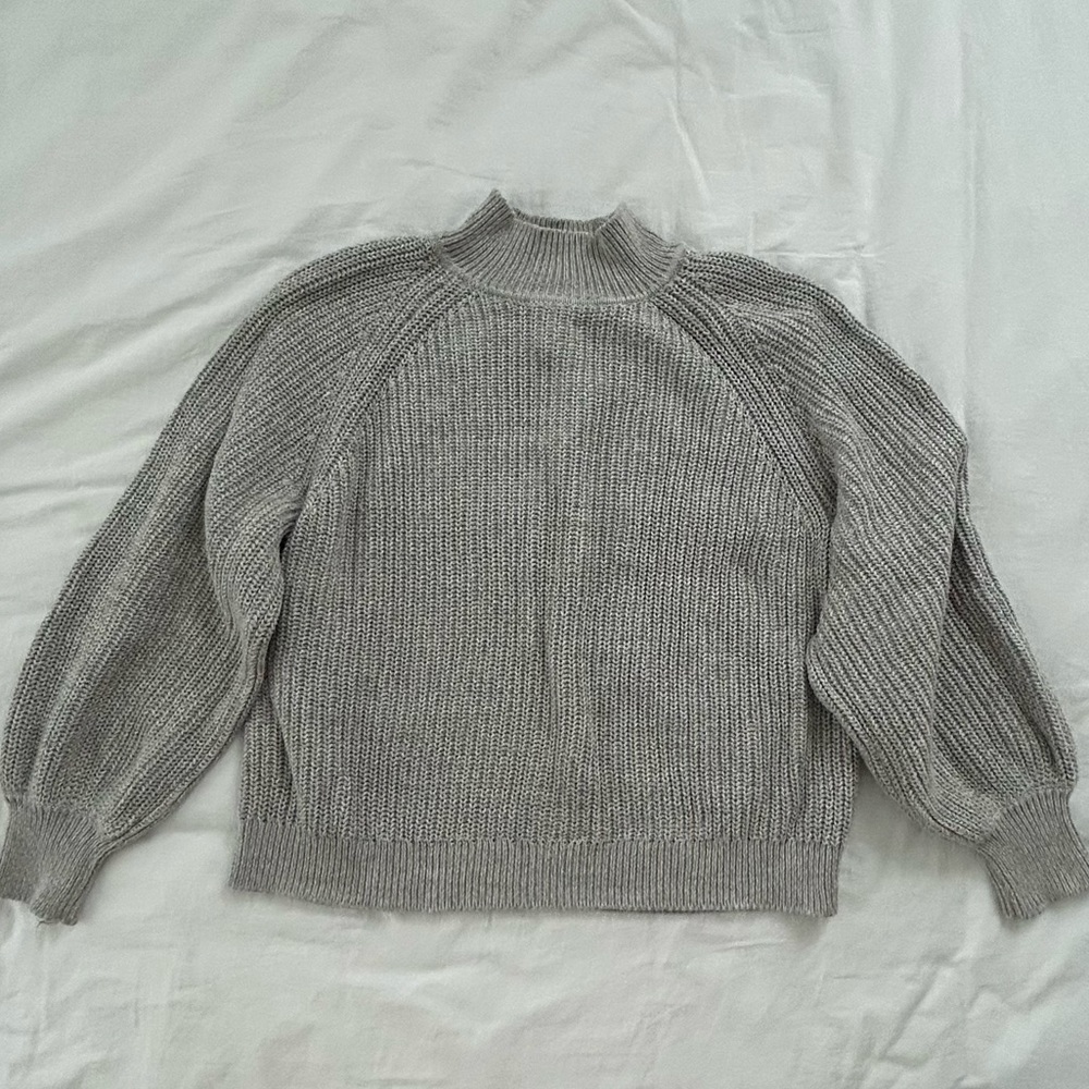 Gap Women’s Grey Mockneck Sweater - L